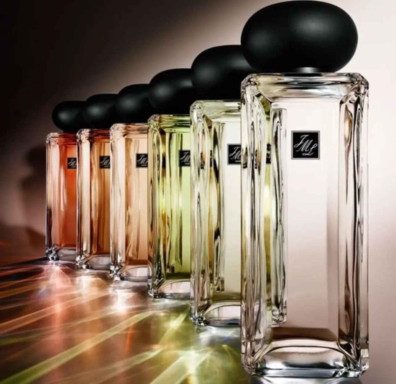 Luxury Simple Bottles are now preferred by many consumers