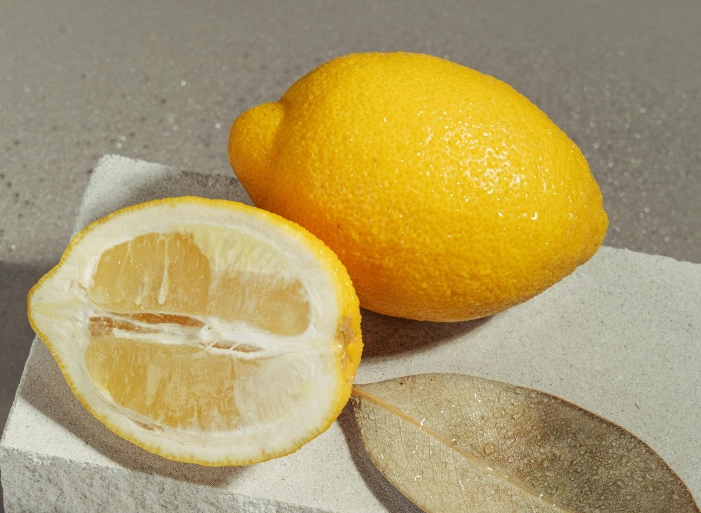 Citrus Notes: Lemon Imagery