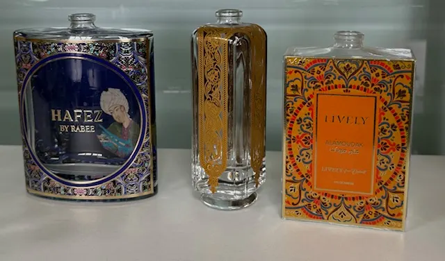 luxury decal perfume bottle decoration with metallic gold effect