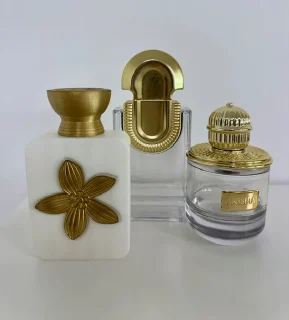 Impressions 3D de flacons de parfum provenant des emballages des parfums Anisha